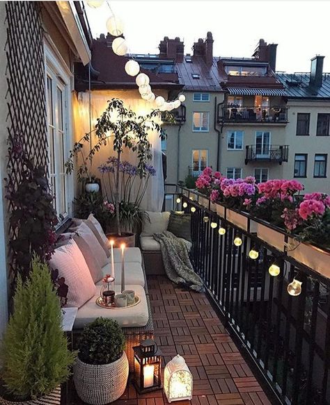 Aménager un petit balcon en ville par Oz by cath architecte d'intérieur à Le Vésinet
