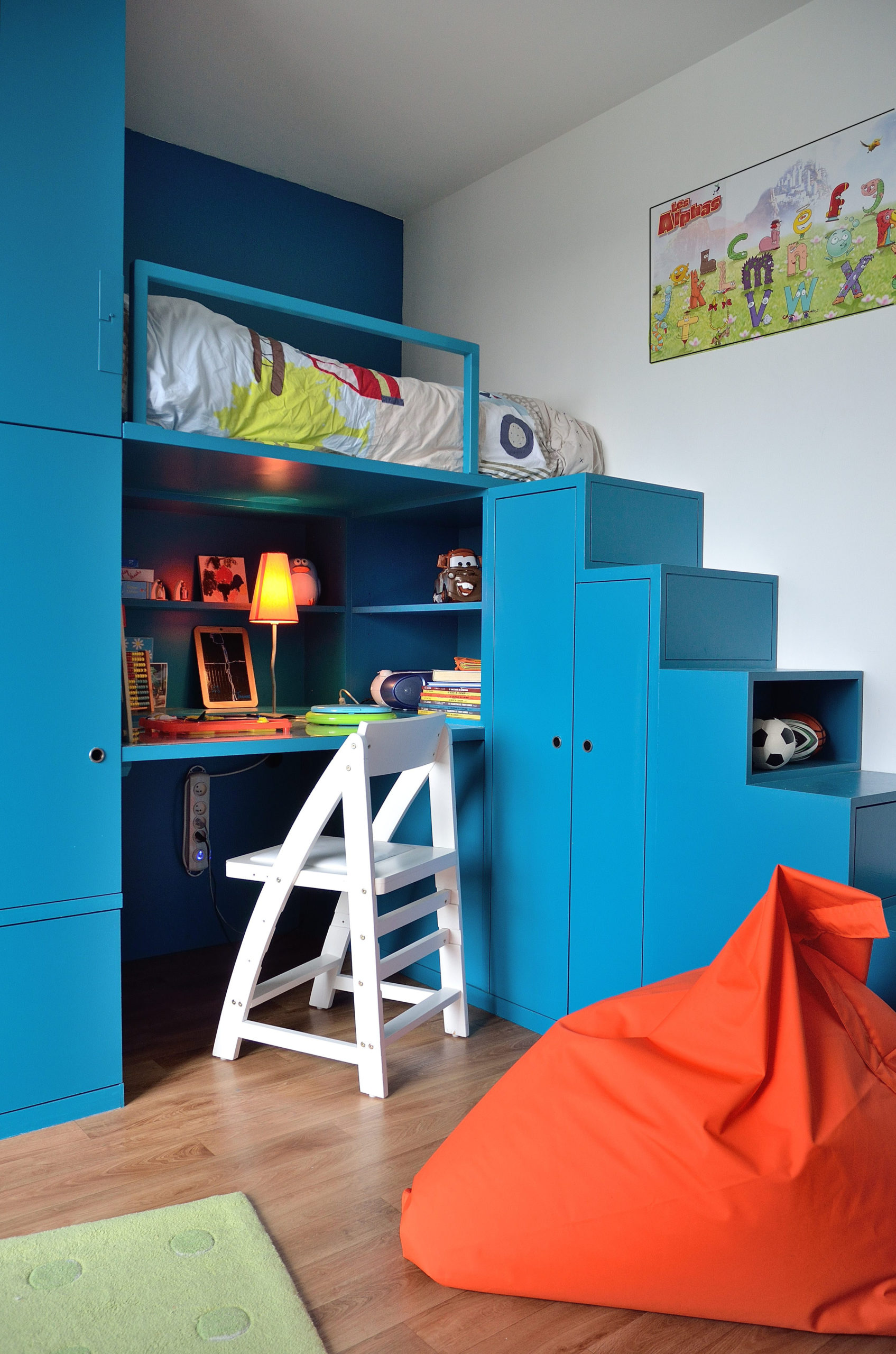 L'aménagement d'une chambre d'enfant dans une tour parisienne